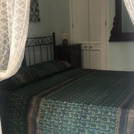 Bed and Breakfast La Stanza Di Zeza Neapel Exterior foto
