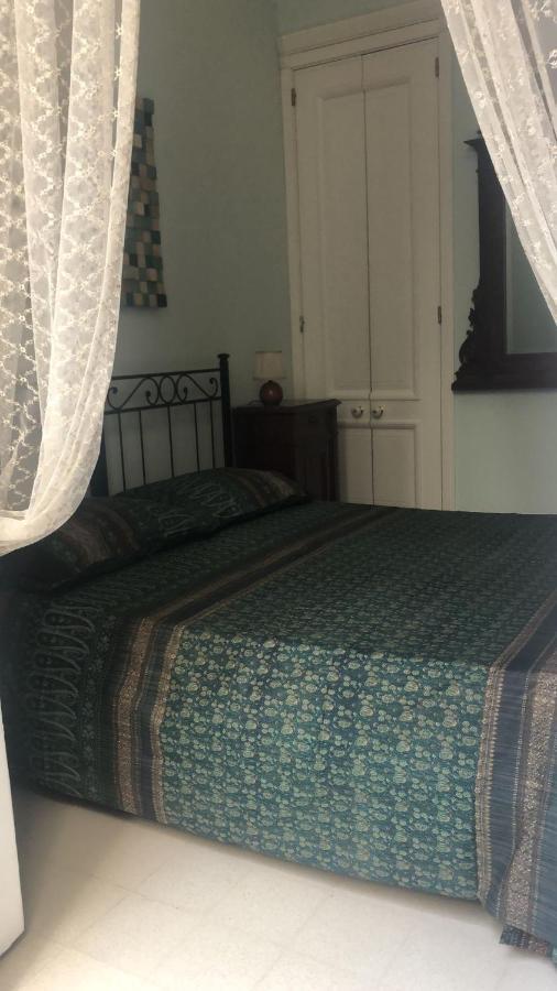 Bed and Breakfast La Stanza Di Zeza Neapel Exterior foto